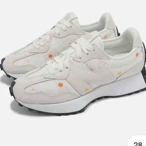 New Balance 327 NB Beige Orange Floral Women Casual Lifestyle